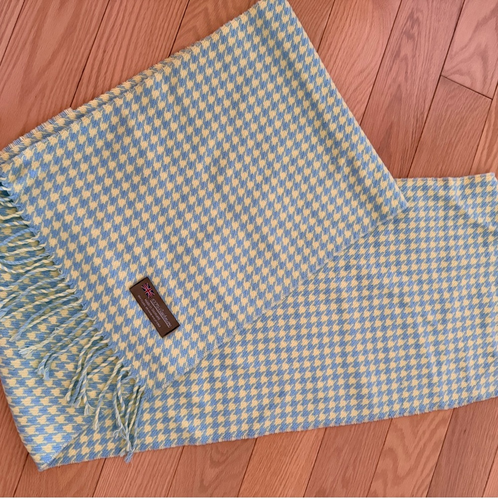 Vintage Eagle's Glen Scottish Cashmere Scarf Yellow Cornflower Blue Houndstooth